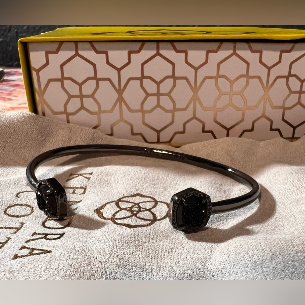 Kendra Scott Davie Gunmetal Cuff Bracelet in Black Drusy